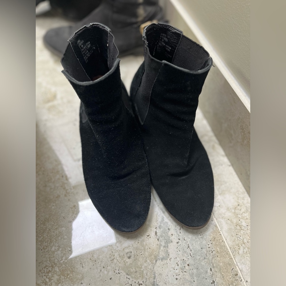 Steve Madden Black booties